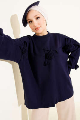 Çiçek İşlemeli Triko Kazak Lacivert 