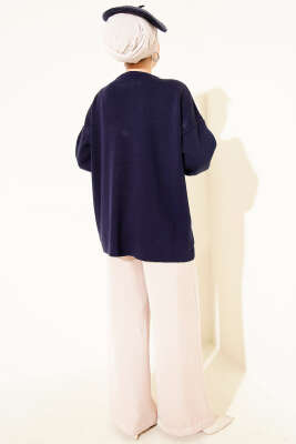 Çiçek İşlemeli Triko Kazak Lacivert - Triko Kazak