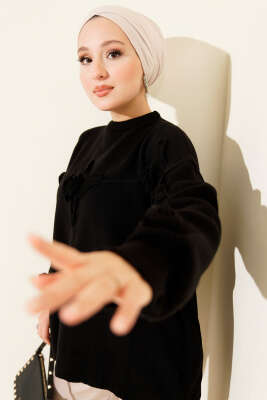 Çiçek İşlemeli Triko Kazak Siyah 