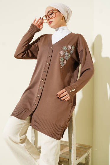 Çiçek Nakışlı Düğmeli Merserize Hırka Vizon - Hırka