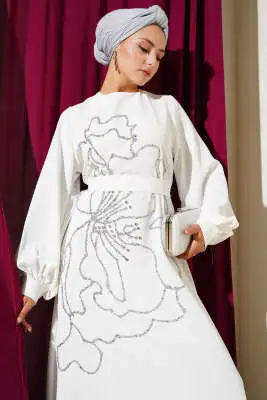 Çiçek Taş Süslemeli Abiye Elbise Beyaz - Abiye Elbise
