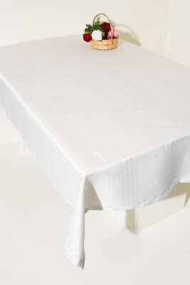 Çizgili Masa Örtüsü Krem