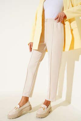 Dar Paça Bel Lastikli Çımalı Pantolon Bej