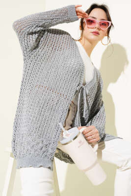 Delikli İp Bağcıklı Triko Hırka Gri 