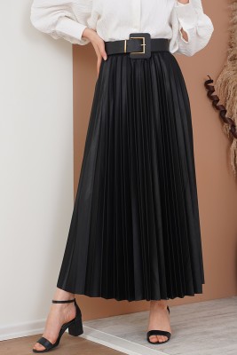 Deri Görünümlü Piliseli Siyah Etek