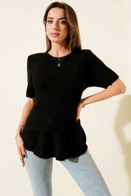 Eteği Volanlı Kısa Kol Triko Bluz Siyah 