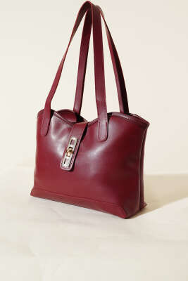 Fermuarlı Kilit Detaylı Kol Çanta Bordo 