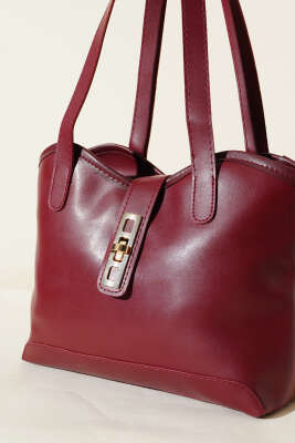 Fermuarlı Kilit Detaylı Kol Çanta Bordo - Kol Çantası