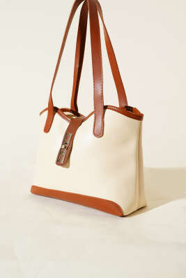 Fermuarlı Kilit Detaylı Kol Çanta Krem Taba 