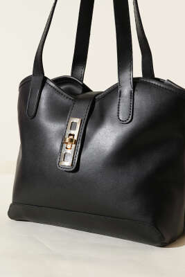 Fermuarlı Kilit Detaylı Kol Çanta Siyah - Kol Çantası