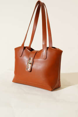 Fermuarlı Kilit Detaylı Kol Çanta Taba 