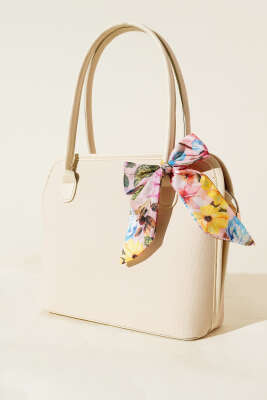 Fular Detaylı Fermuarlı Kol Çanta Krem - Kol Çantası