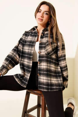 Göğüs Cepli Ekoseli Oduncu Gömlek Bej - Kadın Giyim Modelleri