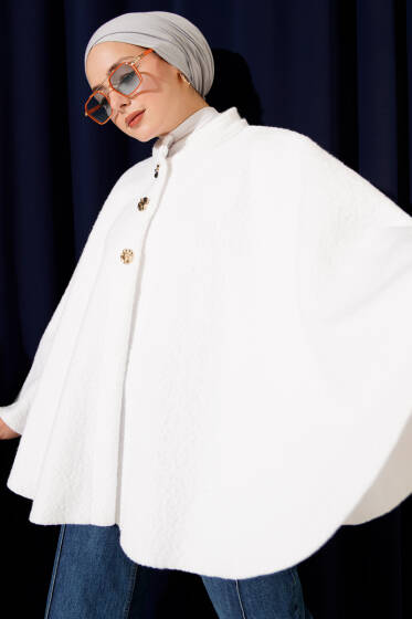 Gold Düğmeli Buklet Panço Beyaz - Panço