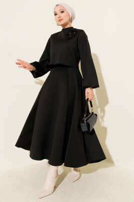 Gül İşlemeli Etekli İkili Takım Siyah 
