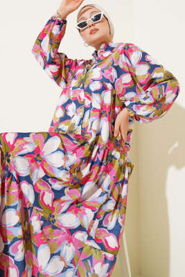 Hakim Yaka Bilek Lastikli Çiçek Desenli Elbise Pembe 