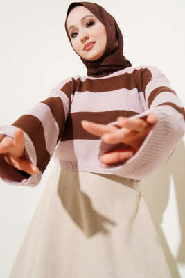 Kalın Çizgili Triko Crop Kazak Pudra 