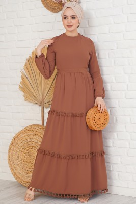 Katları Püskül Detaylı Camel Elbise