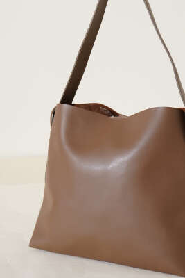 Kemer Tokalı Kol Çanta Açık Kahve - Kol Çantası