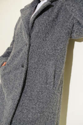 Kruvaze Yaka Düğme Detaylı Kaşe Kaban Füme - Kaban