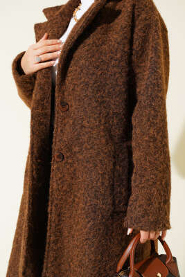 Kruvaze Yaka Düğme Detaylı Kaşe Kaban Taba - Kaban