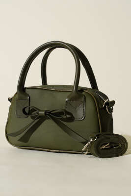 Kurdele Detaylı Kol Çantası Haki