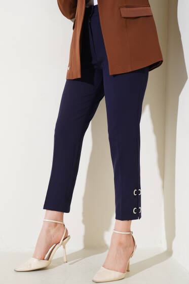 Kuş Gözü Detaylı Büyük Beden Pantolon Lacivert - Pantolon