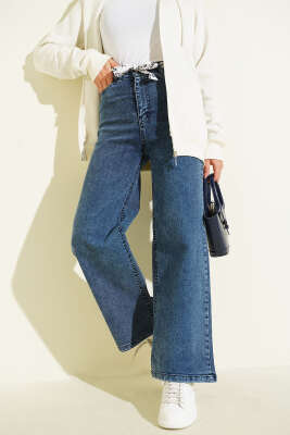 Kuşaklı Geniş Paça Kot Pantolon Orta Mavi - MUSTİ