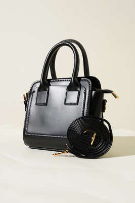 Kutu Model El Çanta Siyah