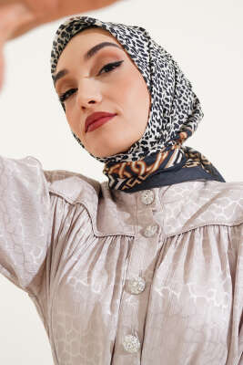 Leopar Desenli Zincirli Eşarp Füme 