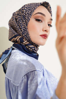 Leopar Desenli Zincirli Eşarp Lacivert Bej 