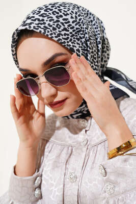 Leopar Desenli Zincirli Eşarp Siyah 