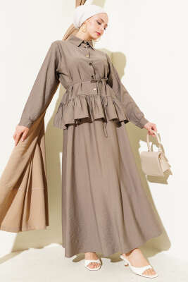 Metal Düğmeli Fırfırlı Etekli İkili Takım Vizon