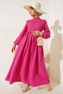 Önü Dantel Örgü Detaylı Elbise Fusya 