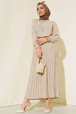 Önü İncili Etekli İkili Takım Bej 