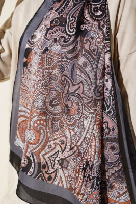 Paisley Motifli Şal Siyah Latte - Başörtüsü