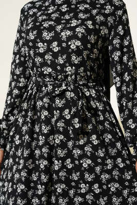 Papatya Desenli Kuşaklı Bürümcük Elbise Siyah - Yılın Fırsatı