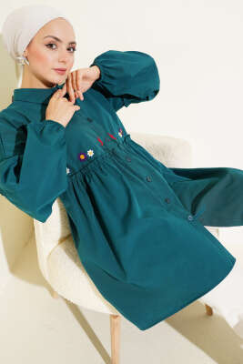 Pileli Çiçek Nakışlı Gömlek Petrol 