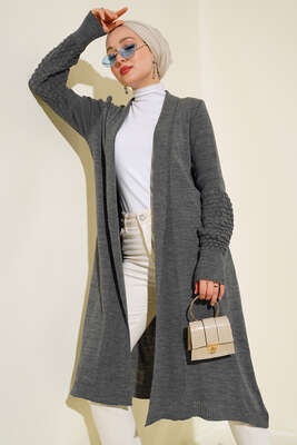 Üzüm Kol Bağcıklı Uzun Hırka Füme 