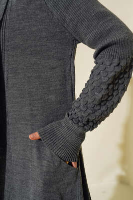 Üzüm Kol Bağcıklı Uzun Hırka Füme - Hırka