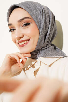 Vintage Motifli Eşarp Nefti 