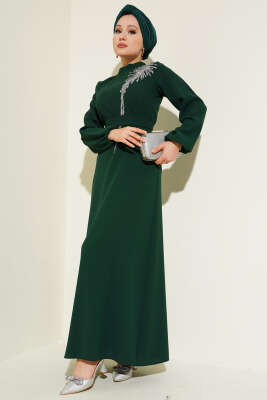 Yaka Taşlı Kuşaklı Elbise Zümrüt 