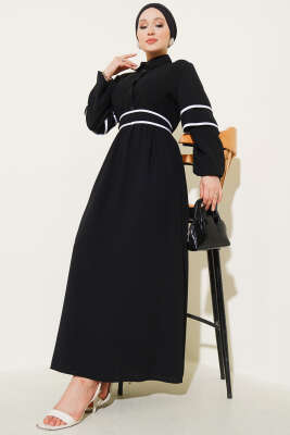 Yarım Düğmeli Garnili Kuşaklı Elbise Siyah