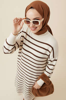 Yatay Çizgili Balıkçı Yaka Triko Elbise Taş