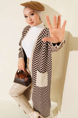 Zikzak Çizgili Desenli Uzun Triko Hırka Bej Kahve